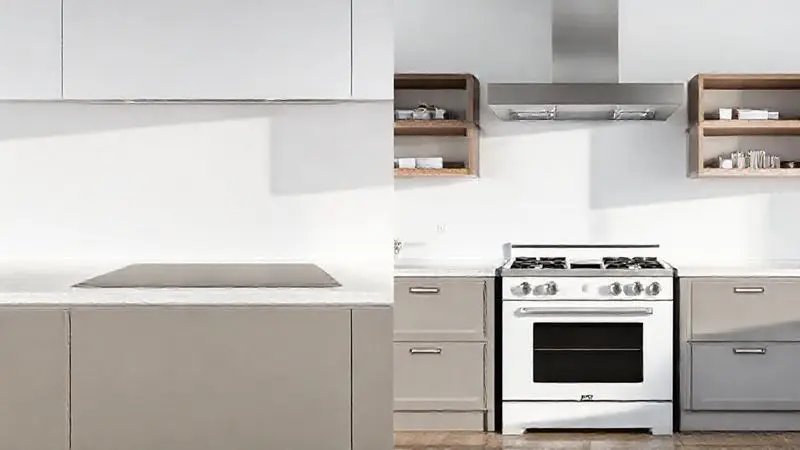 Comparação visual entre o design integrado de um fogão cooktop e a estrutura de um fogão convencional de piso.